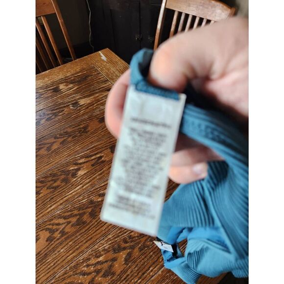 NWT VITAMIN A Venus Bio Rib Bikini Top sz XS - Picture 6 of 6